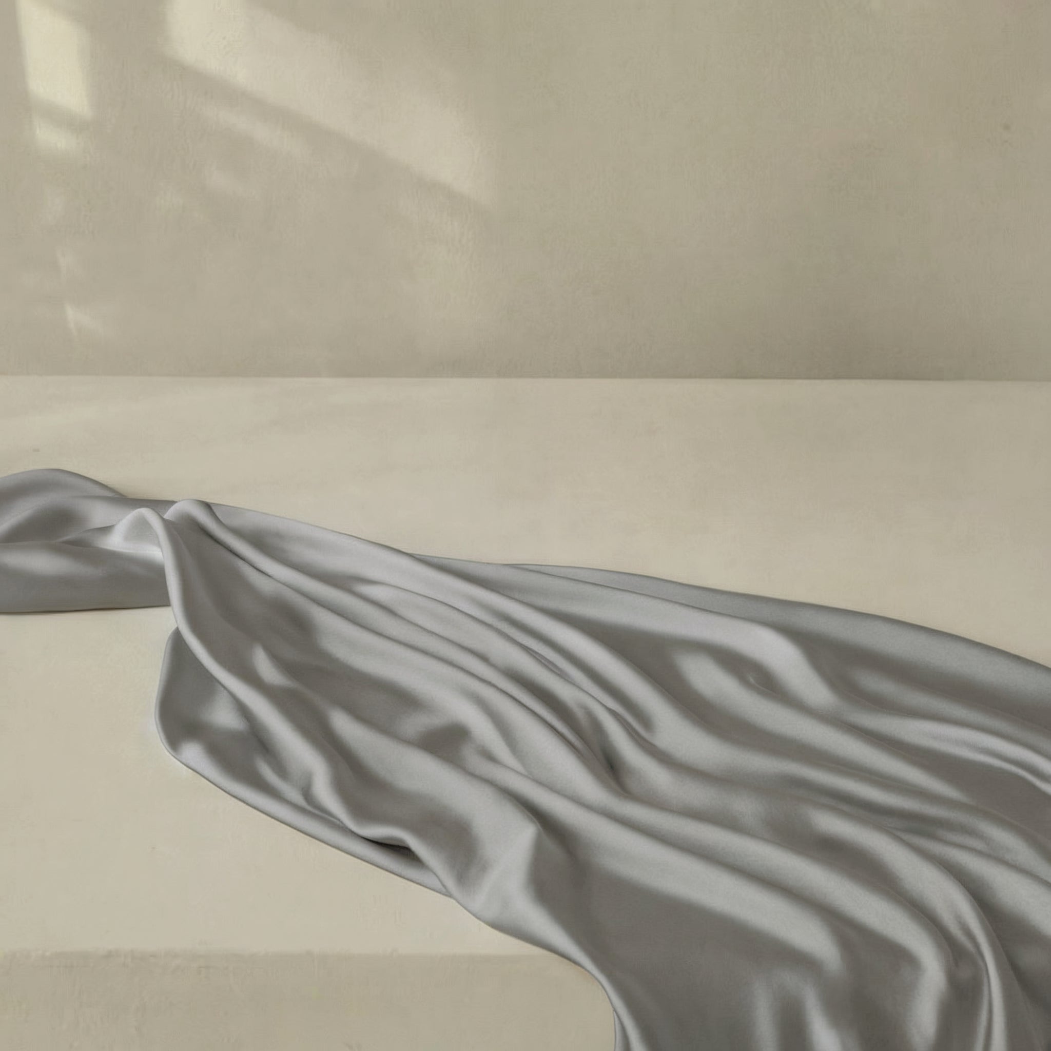 100% Seiden Ober-Laken Mondlicht - 22MM